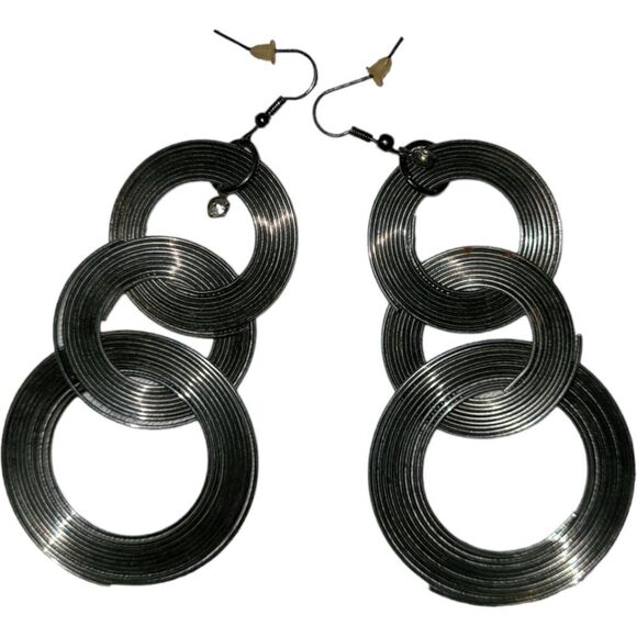 No Brand Jewelry - Retro 80's Silver wired circles hook earrings